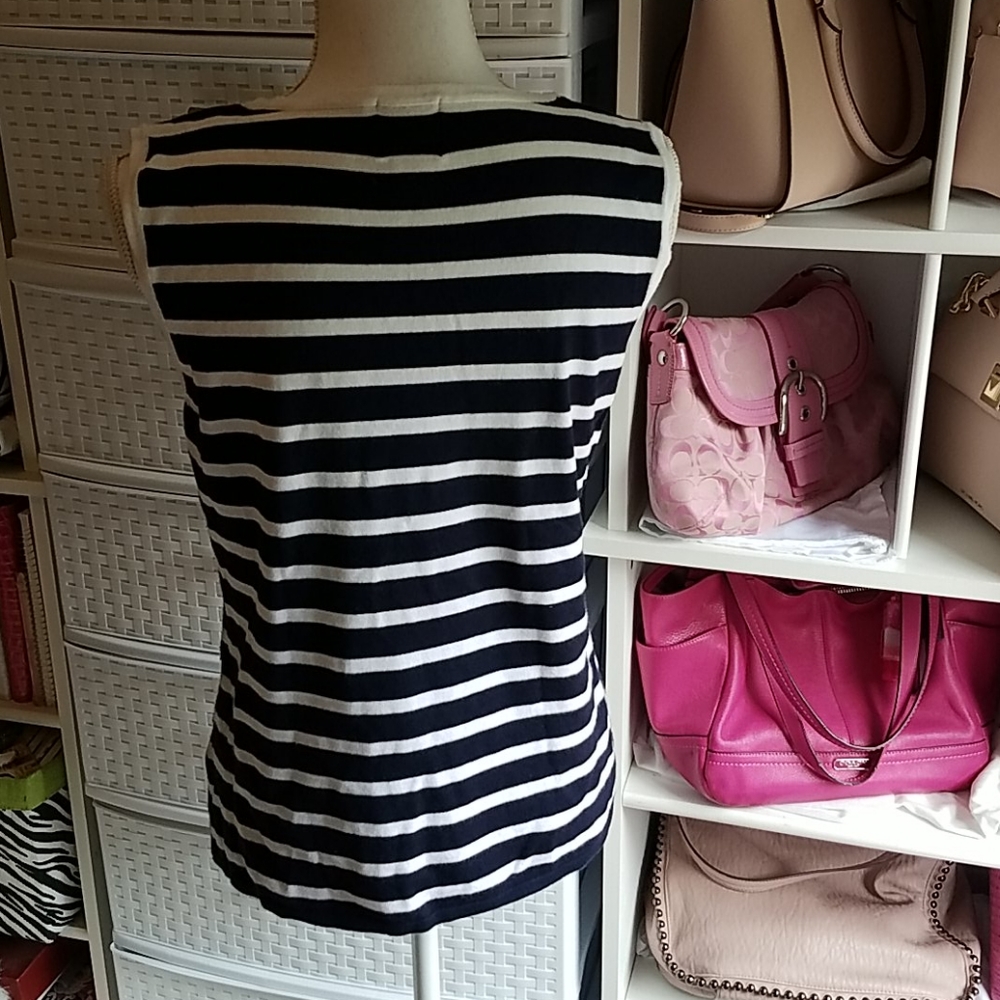 Ruby Rd. Sleeveless Top Size Medium - Picture 5 of 9